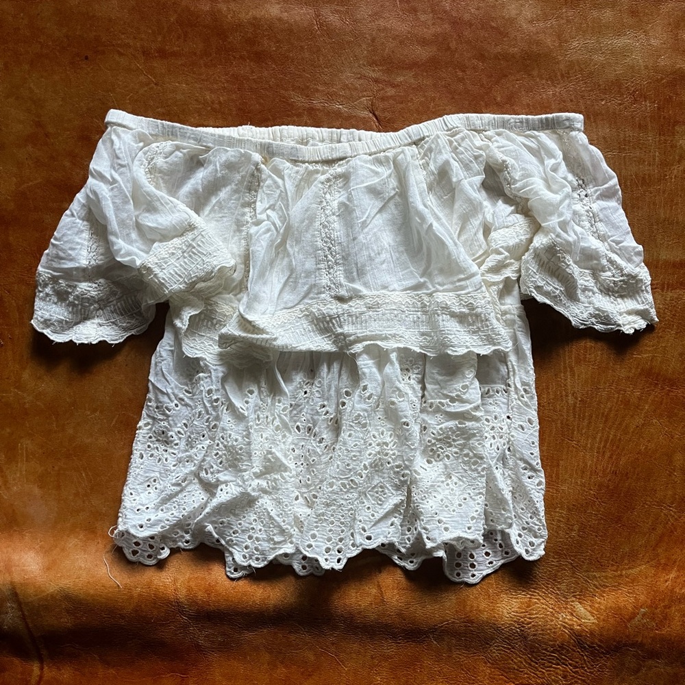 2010s AMERICAN EAGLE off shoulder top